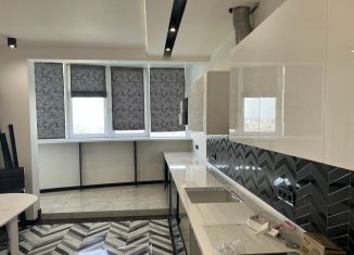 Продаю 3-комнатную квартиру, 108 м2, Краснодар, улица Кубанская Набережная, 39, микрорайон Центральный