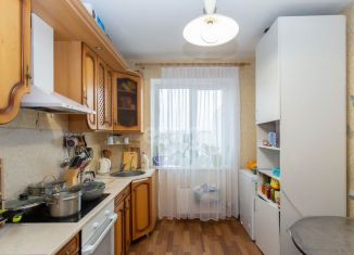 Продажа 2-комнатной квартиры, 56.7 м2, Тобольск, 4-я Северная улица, 8