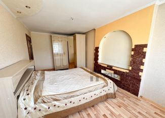 Продажа 3-ком. квартиры, 60 м2, Златоуст, 1-й квартал, 14