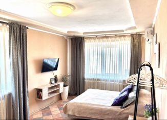 Сдаю 1-ком. квартиру, 38 м2, Благовещенск, Комсомольская улица, 7
