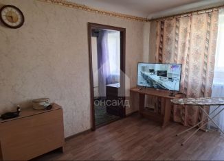Продается трехкомнатная квартира, 42 м2, Улан-Удэ, Октябрьская улица, 22
