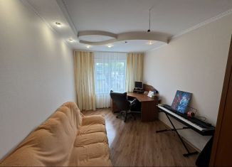 3-комнатная квартира на продажу, 68.5 м2, Шелехов, 4-й микрорайон, 37