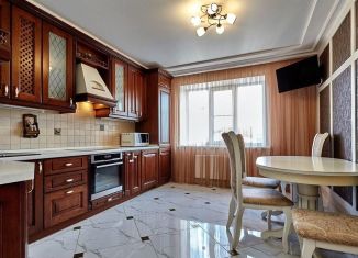 Продается 2-комнатная квартира, 69 м2, Краснодар, улица имени Ф.И. Шаляпина, 31В, микрорайон Завод Радиоизмерительных Приборов