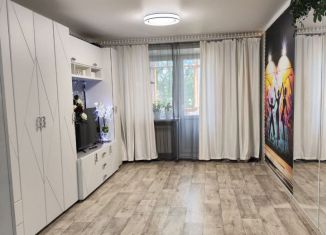 Продажа 3-комнатной квартиры, 57.2 м2, село Субханкулово, улица Ленина, 8