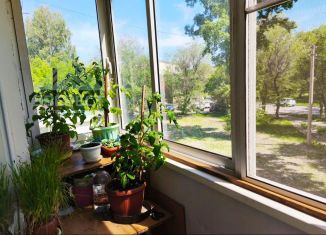 Продается 4-комнатная квартира, 62.5 м2, поселок городского типа Шушенское, 2-й микрорайон, 24