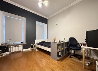 Продажа 2-комнатной квартиры, 66.9 м2, Санкт-Петербург, улица Некрасова, 42, метро Чернышевская