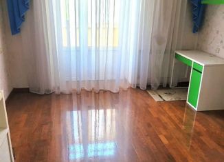 Продам двухкомнатную квартиру, 56 м2, Кинель, Фестивальная улица, 3А