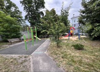 Двухкомнатная квартира на продажу, 50.1 м2, Старый Оскол, улица Ленина, 33/55