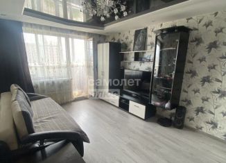 Продаю 2-ком. квартиру, 47.5 м2, Екатеринбург, улица Готвальда, 11, Верх-Исетский район