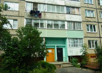 Продается 2-комнатная квартира, 49.5 м2, Собинка, улица Лакина, 1Б