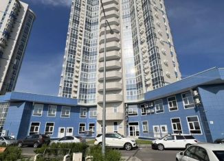 Продаю четырехкомнатную квартиру, 160 м2, Краснодарский край, улица Шоссе Нефтяников, 22к2