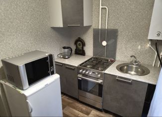 Продам 3-ком. квартиру, 59.6 м2, Калининградская область, улица Ушакова, 26