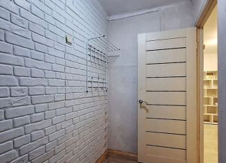 Продажа трехкомнатной квартиры, 58.2 м2, Керчь, улица Горького, 11