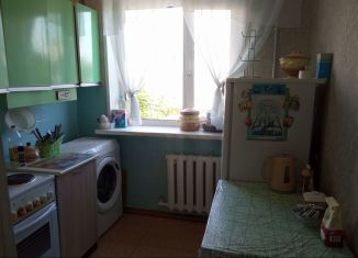 Сдаю 1-ком. квартиру, 34 м2, Тобольск, улица Знаменского, 16