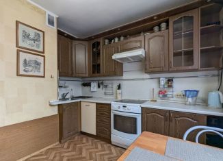 Сдам в аренду трехкомнатную квартиру, 74.9 м2, Москва, Хвалынский бульвар, 3к2, район Выхино-Жулебино