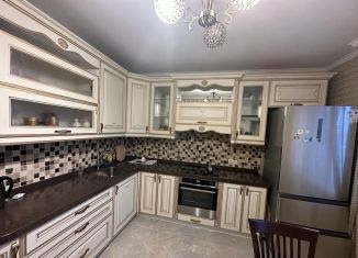 Продам 3-комнатную квартиру, 95 м2, Ростов-на-Дону, Адыгейская улица, 30