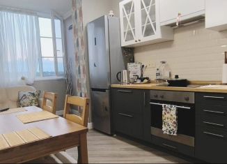 Продам 1-ком. квартиру, 42 м2, Ростов-на-Дону, бульвар Комарова, 1Ис1, ЖК Северный Остров