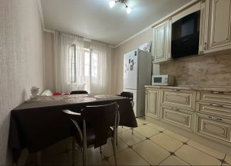 Продается 1-комнатная квартира, 36 м2, Краснодар, улица Селезнёва, 4/9, Карасунский округ