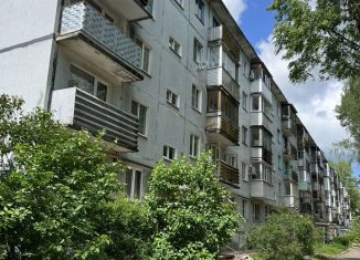 Продаю 2-ком. квартиру, 44 м2, Псковская область, Народная улица, 29