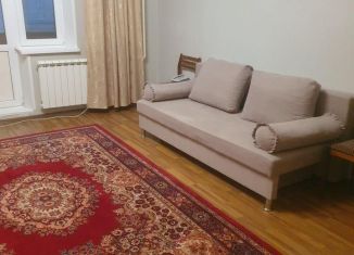 Сдам 1-ком. квартиру, 41 м2, Челябинск, улица Калинина, 9А