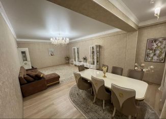 Продам 2-ком. квартиру, 107 м2, Ингушетия, улица Дошлако Мальсагова, 32