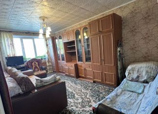 Продается 2-ком. квартира, 54 м2, Псковская область, улица Аудрини, 3