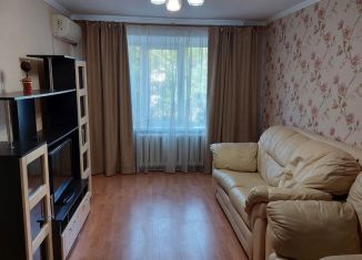 Аренда 3-комнатной квартиры, 62 м2, Азов, улица Мира, 19/31