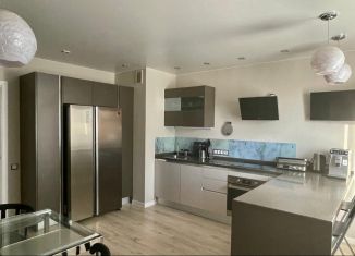 Продам трехкомнатную квартиру, 84.1 м2, Санкт-Петербург, Кушелевская дорога, 3к13, метро Выборгская