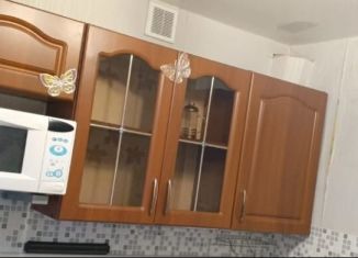 Сдача в аренду двухкомнатной квартиры, 43 м2, Междуреченск, Октябрьская улица, 27