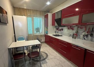 Продается трехкомнатная квартира, 86.5 м2, Псковская область, Никольская улица, 4