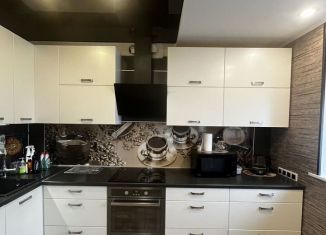 Продам 3-комнатную квартиру, 66.3 м2, Архангельская область, улица Ломоносова, 120