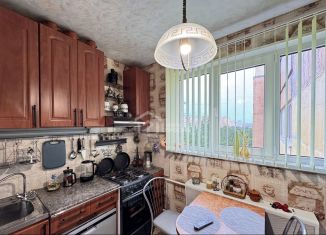 Продаю 3-комнатную квартиру, 64.7 м2, Санкт-Петербург, Красносельский район, улица Маршала Захарова, 9