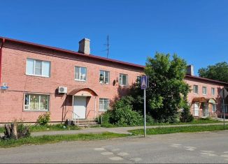 Продажа 2-ком. квартиры, 41 м2, Калачинск, Красноармейская улица, 20