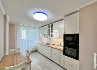 Продаю 1-комнатную квартиру, 37 м2, Мурино, проспект Авиаторов Балтики, 3к1