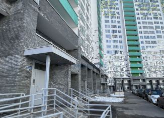 Продаю 2-комнатную квартиру, 92.8 м2, слобода Подновье, Лысогорская улица, 89к3, ЖК Монолит