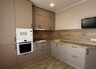 2-комнатная квартира на продажу, 61.2 м2, Орёл, микрорайон Наугорский, Приборостроительная улица, 47