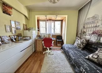 Продам 2-комнатную квартиру, 44 м2, Краснодар, улица имени Игнатова, 63, микрорайон Гидрострой