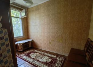 Продам 4-комнатную квартиру, 48.8 м2, Санкт-Петербург, проспект Маршала Жукова, 56к7, метро Проспект Ветеранов
