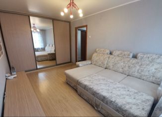 Сдаю 2-ком. квартиру, 45 м2, Тюмень, Одесская улица, 18А