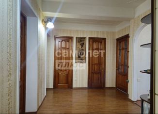 Продается 3-комнатная квартира, 70 м2, Махачкала, проспект Имама Шамиля, 43В