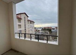 Продаю 1-комнатную квартиру, 44 м2, Геленджик, улица Гоголя, 11Бк4
