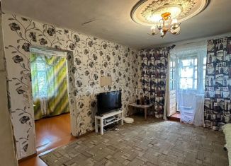 Трехкомнатная квартира на продажу, 52 м2, Новосибирская область, Целинная улица, 4