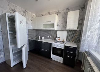 Сдается 1-ком. квартира, 41 м2, Чебоксары, улица П.В. Дементьева, 7