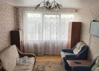 Сдаю в аренду 1-комнатную квартиру, 32 м2, Кингисепп, Большая Советская улица, 25