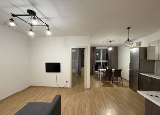 Сдам 3-ком. квартиру, 65 м2, Краснодарский край, Красная улица, 176к8