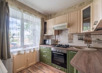 Продам трехкомнатную квартиру, 44 м2, Екатеринбург, Селькоровская улица, 108/2