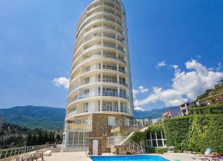 Продам двухкомнатную квартиру, 95 м2, посёлок городского типа Гурзуф, улица Строителей, 3А