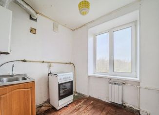 Продается 2-ком. квартира, 43 м2, Мурманск, улица Полухина, 14