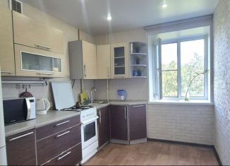Продам 2-комнатную квартиру, 49.1 м2, Чебоксары, улица Чапаева, 4