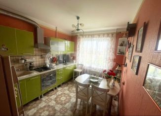 Продается трехкомнатная квартира, 67.5 м2, Майкоп, улица 12 Марта, 130/1